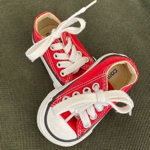 Converse - Chuck Taylor All Star Classic Red - Infant Size 2